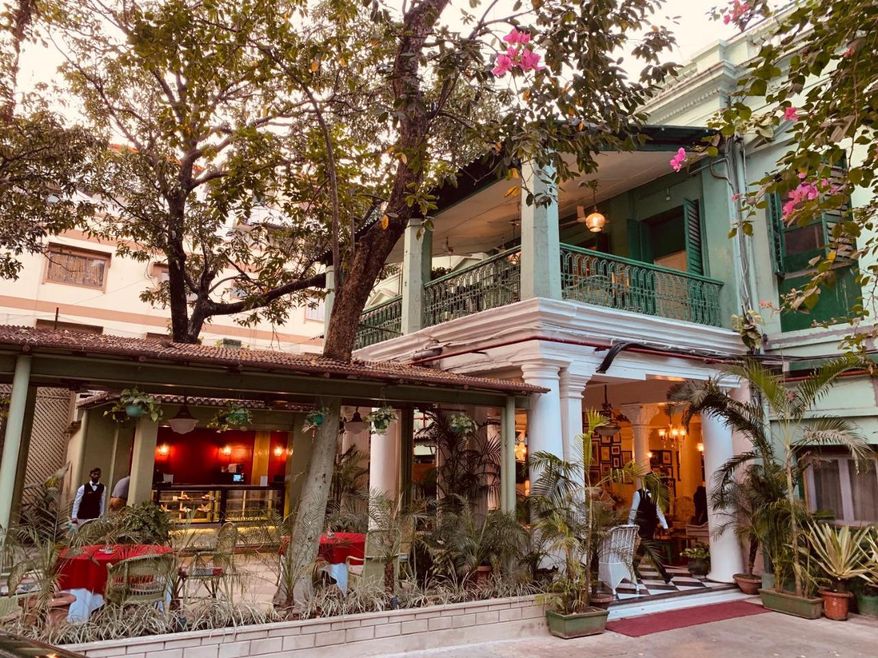 The Elgin Fairlawn, Kolkata Hotell Eksteriør bilde